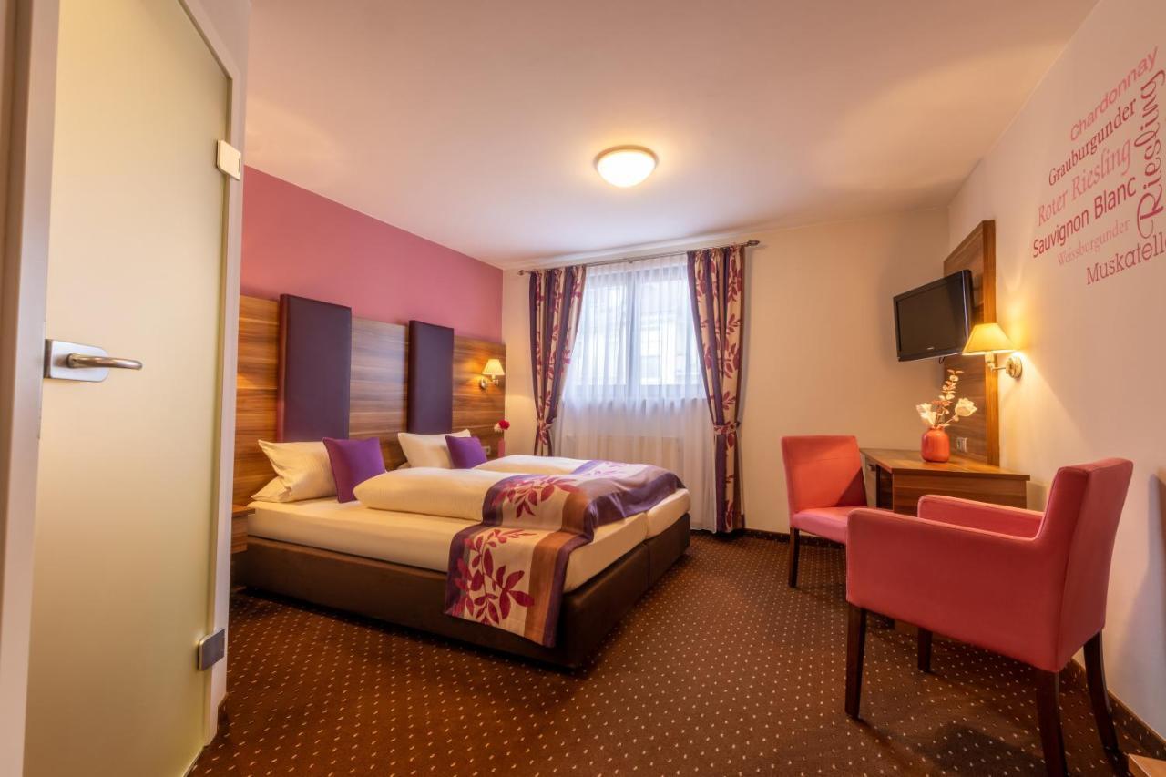 Hotel Altdeutsche Weinstube Rüdesheim am Rhein Esterno foto