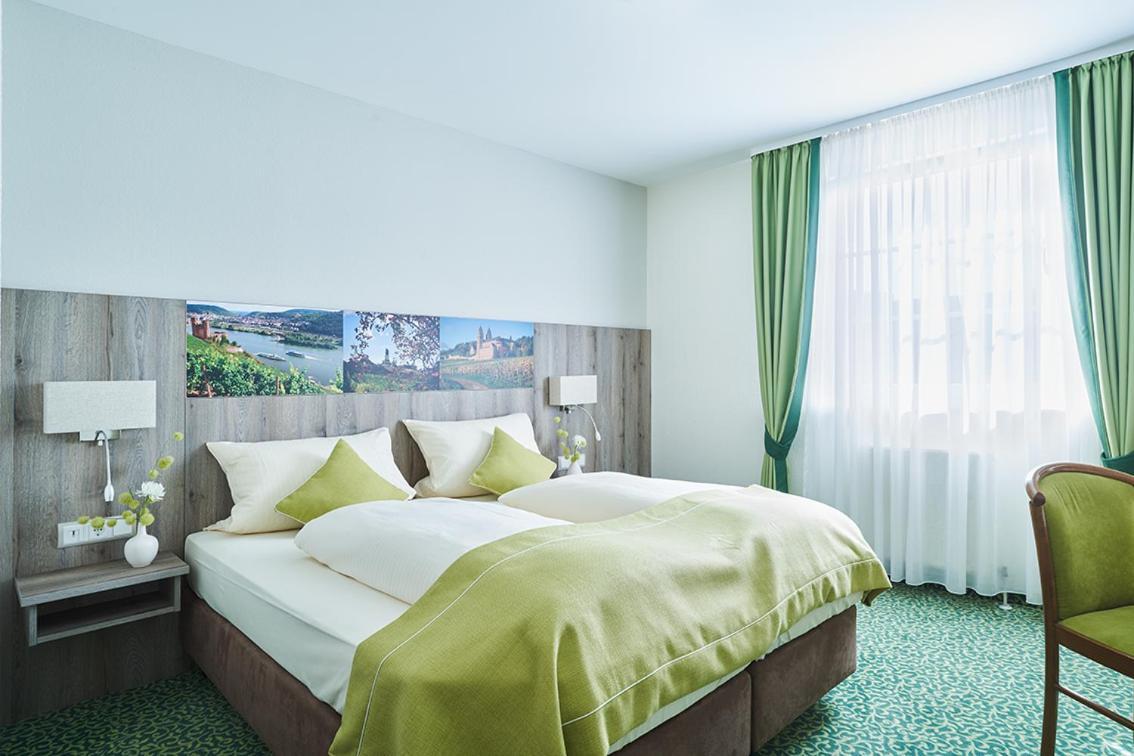 Hotel Altdeutsche Weinstube Rüdesheim am Rhein Esterno foto