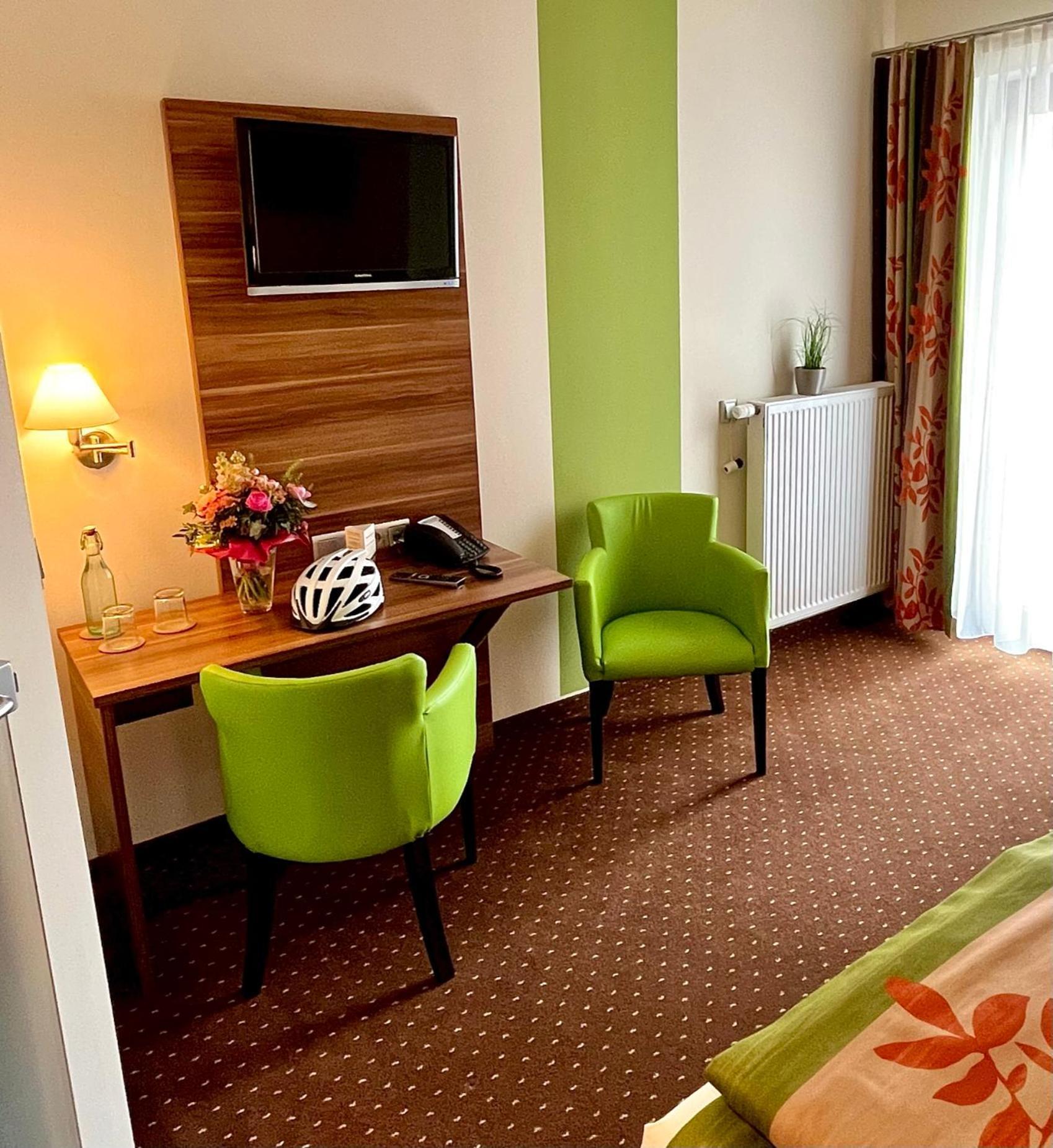 Hotel Altdeutsche Weinstube Rüdesheim am Rhein Esterno foto