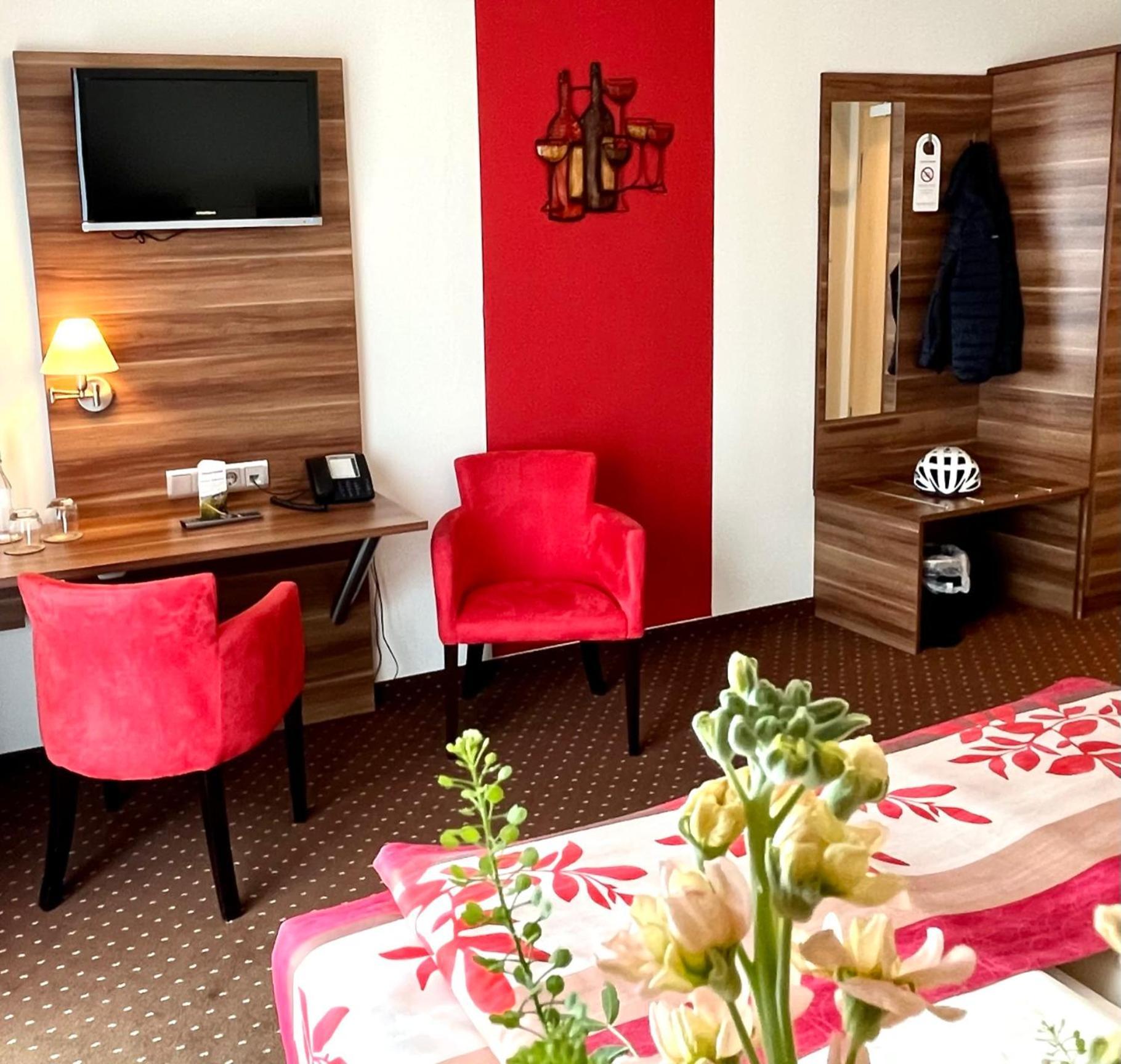Hotel Altdeutsche Weinstube Rüdesheim am Rhein Esterno foto