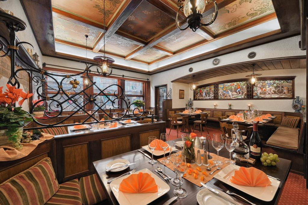 Hotel Altdeutsche Weinstube Rüdesheim am Rhein Esterno foto
