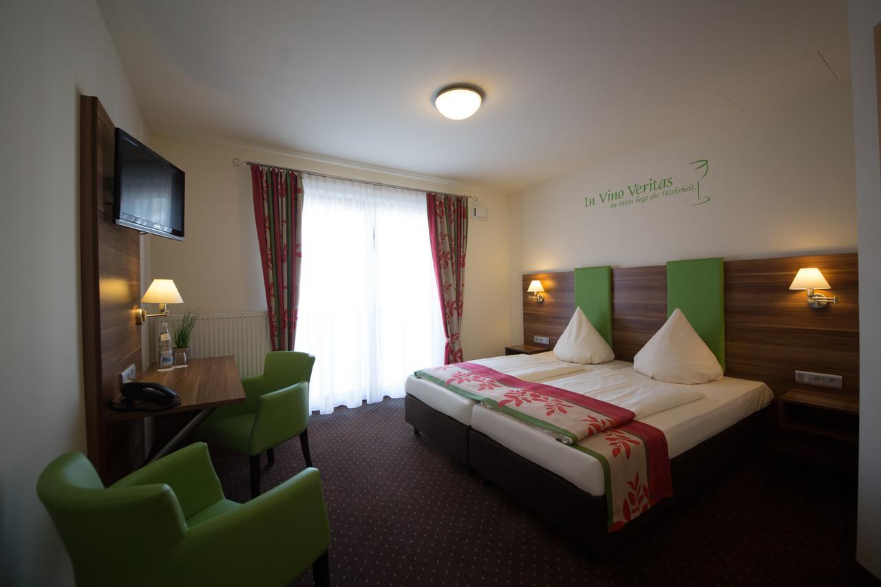 Hotel Altdeutsche Weinstube Rüdesheim am Rhein Esterno foto
