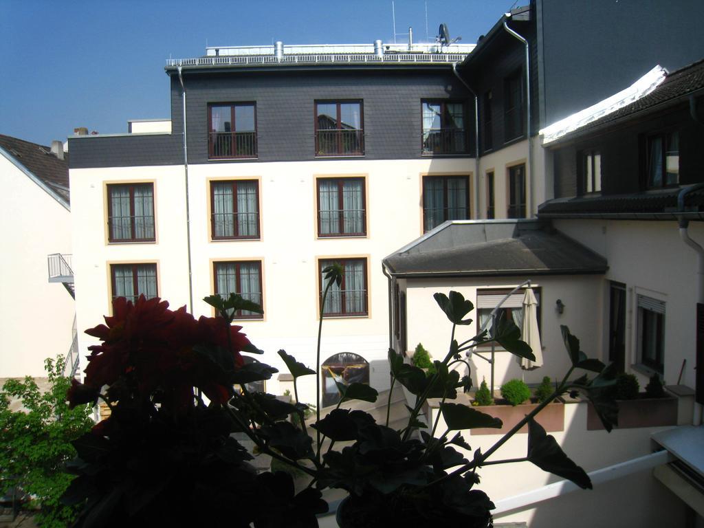 Hotel Altdeutsche Weinstube Rüdesheim am Rhein Esterno foto